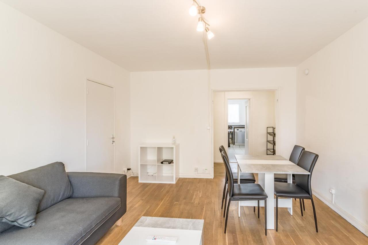 Spacieux Appartement - 6 Personnes - Parking Gratuit Сент-Андре-ле-Верже Экстерьер фото
