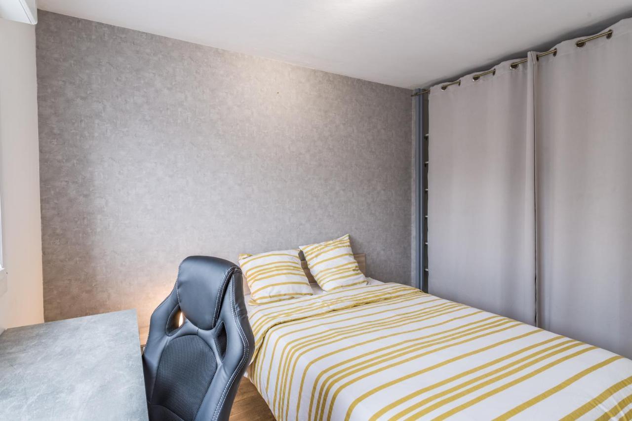 Spacieux Appartement - 6 Personnes - Parking Gratuit Сент-Андре-ле-Верже Экстерьер фото